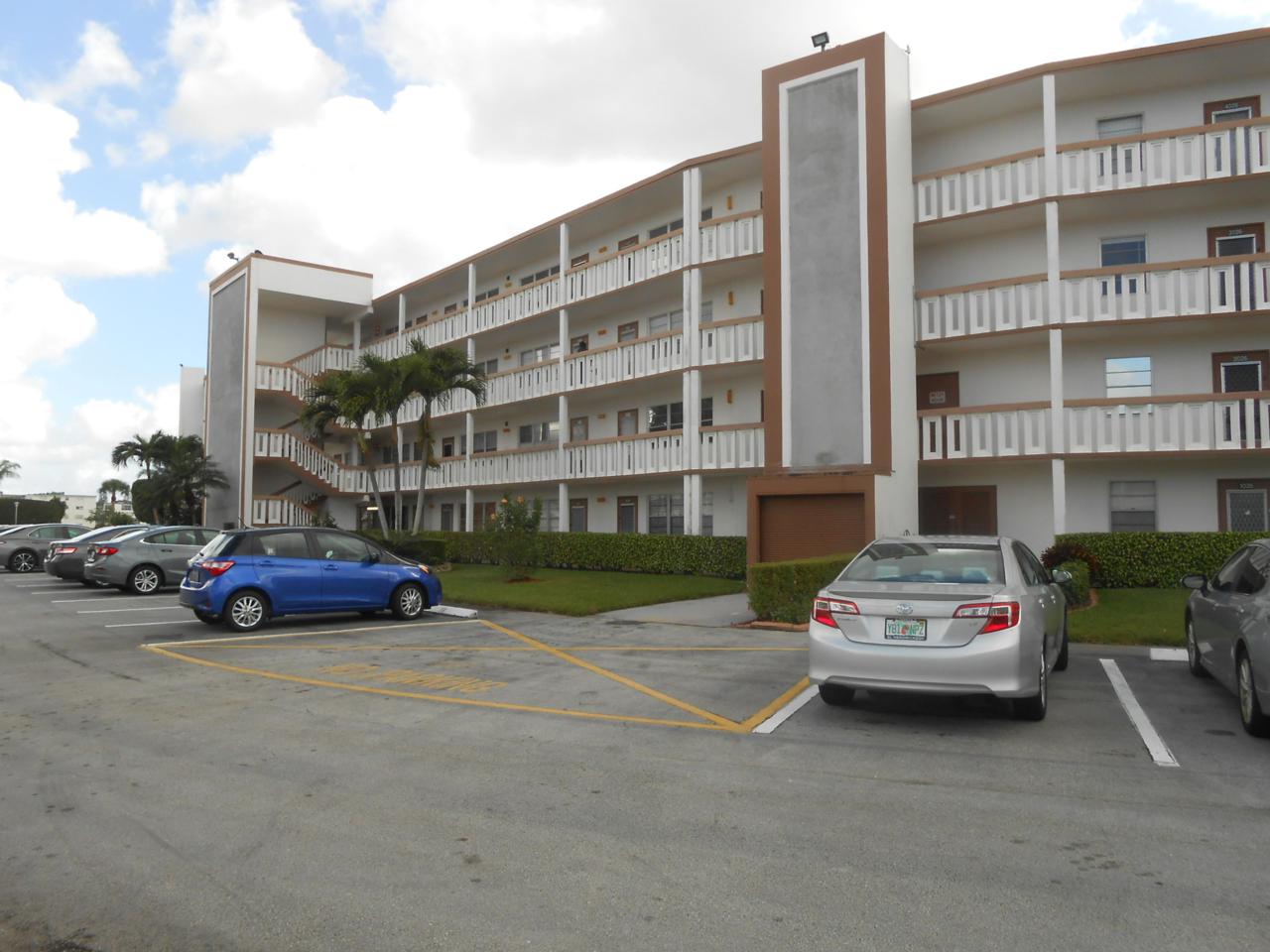 1026 Cornwall B - Photo 1