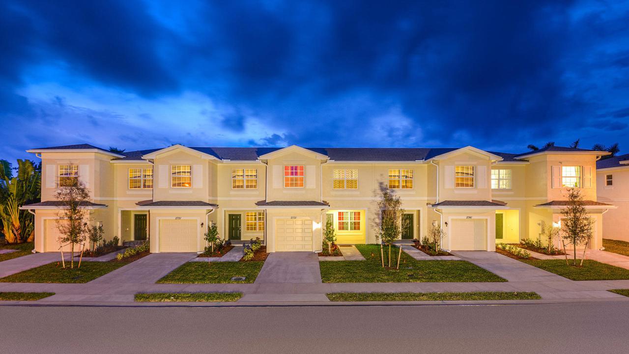 2611 Treviso Circle - Photo 1