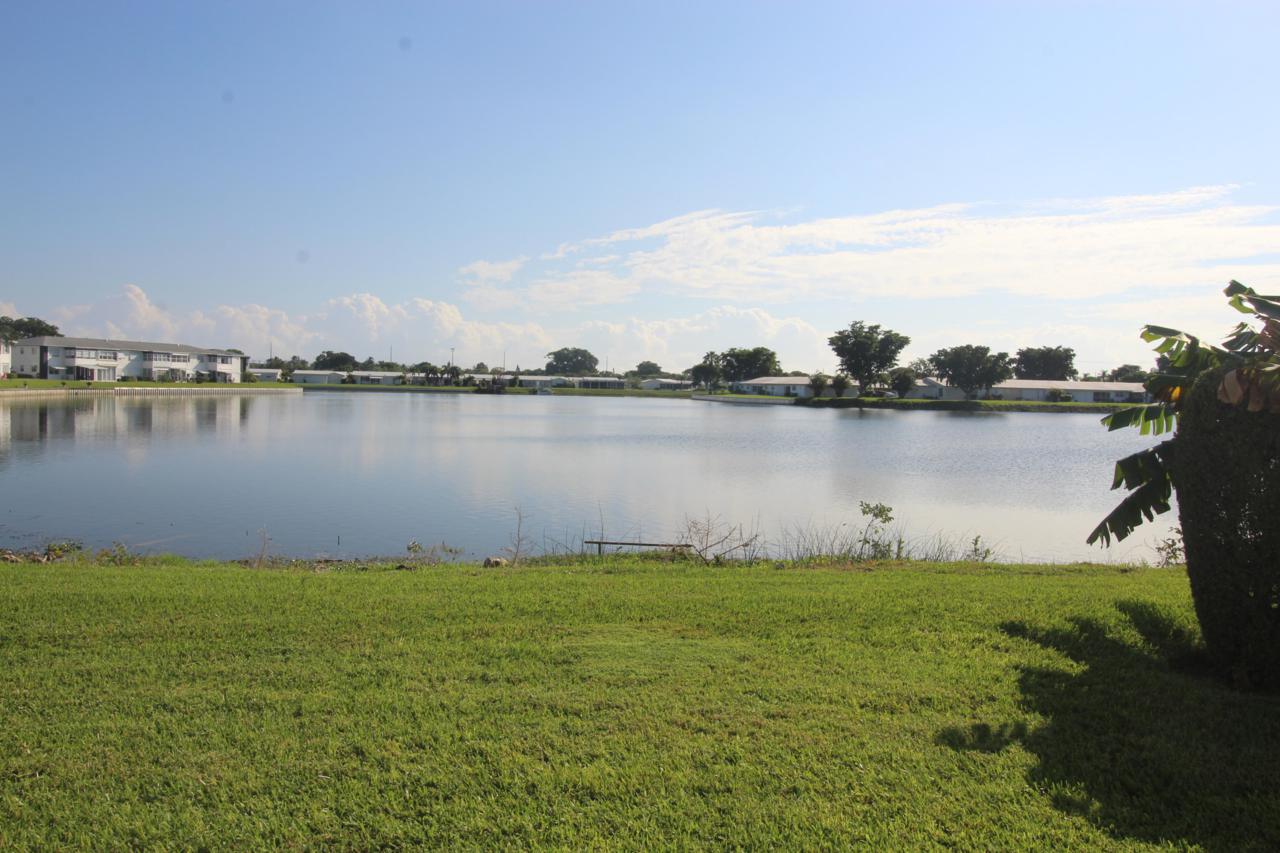 1118 Lake Terrace - Photo 1