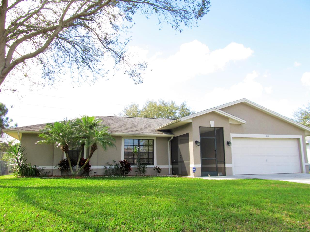 3231 Quay Street - Photo 1