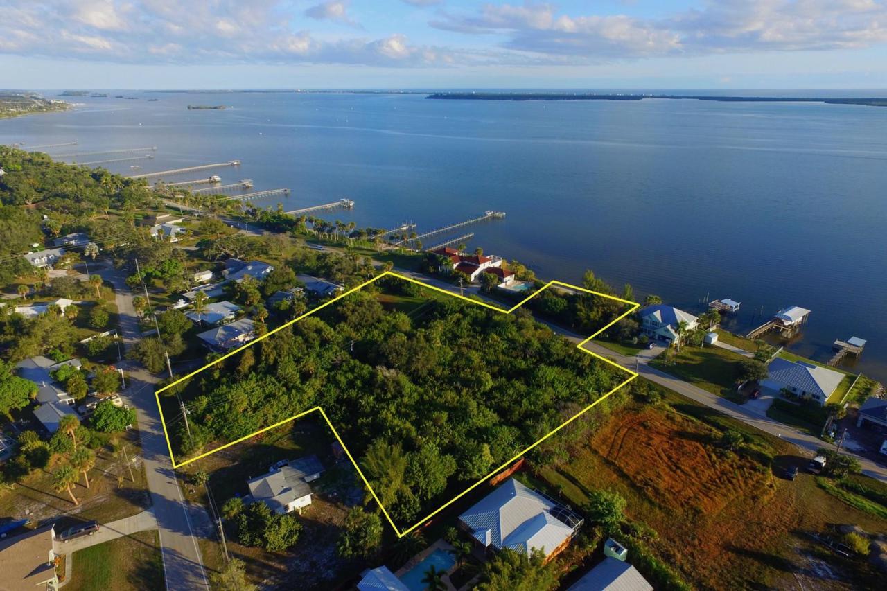 13690 Indian River Drive - Photo 1