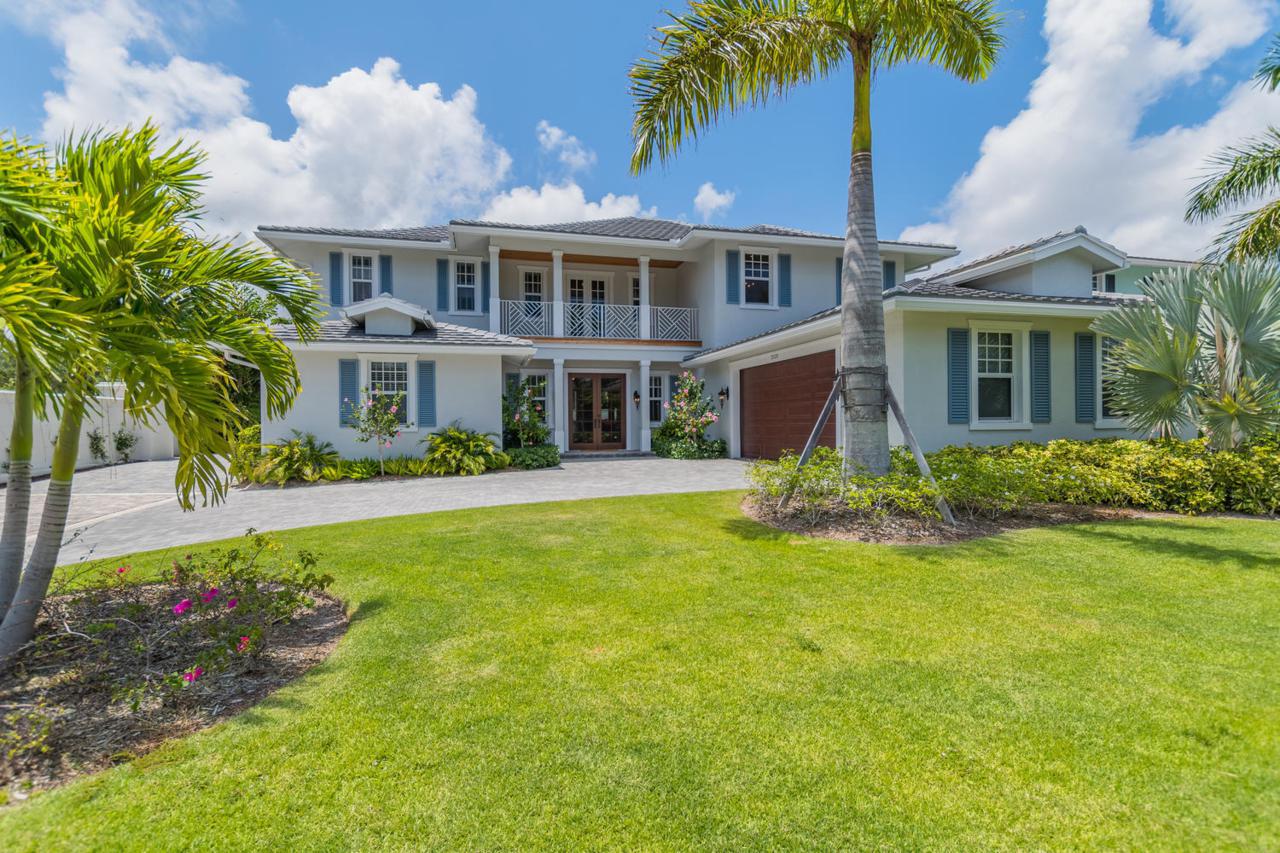 2520 Estates Drive - Photo 1