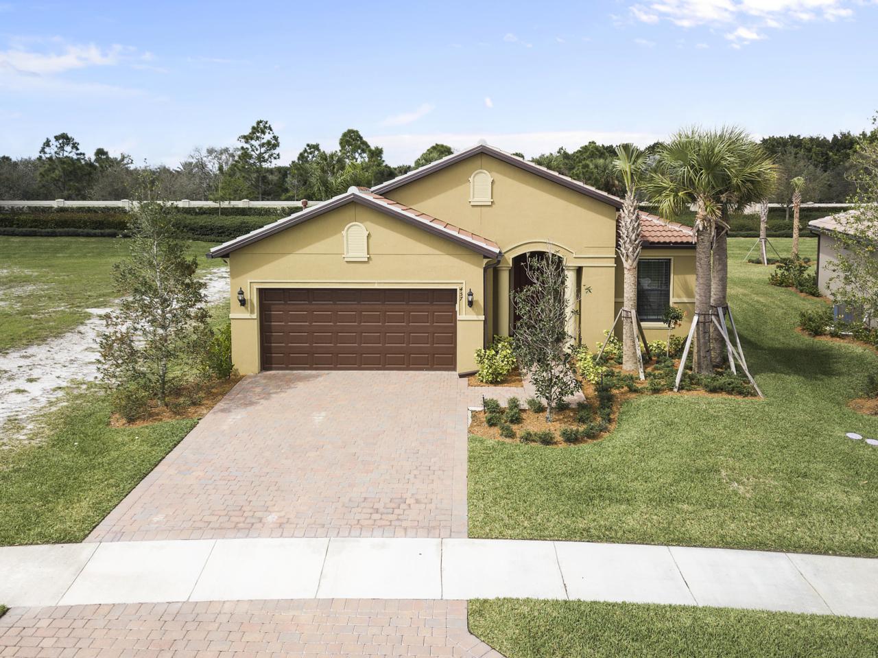 457 Bancroft Court - Photo 1