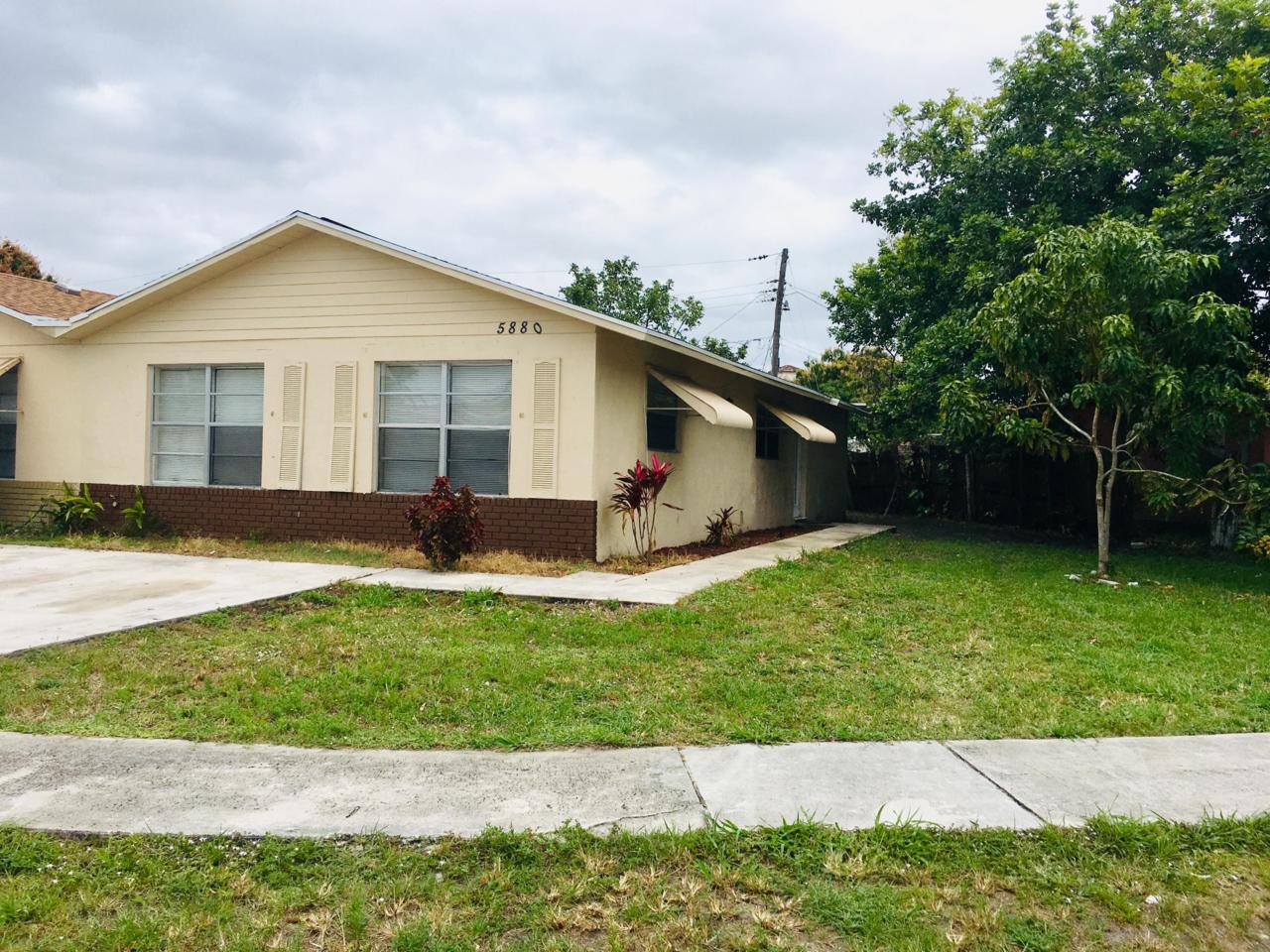 5880 Cayman Circle - Photo 1