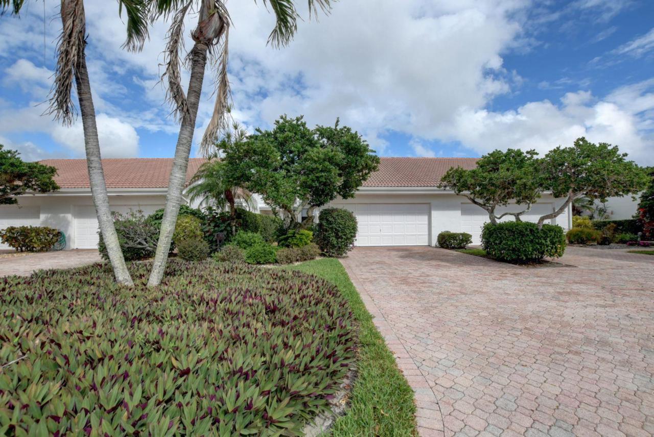 19590 Sawgrass Circle - Photo 1