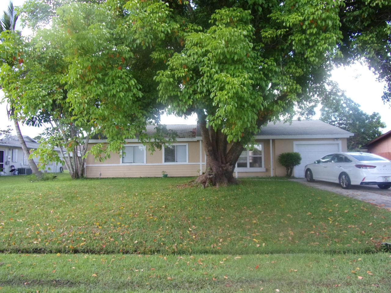1041 Spinnaker Avenue - Photo 1