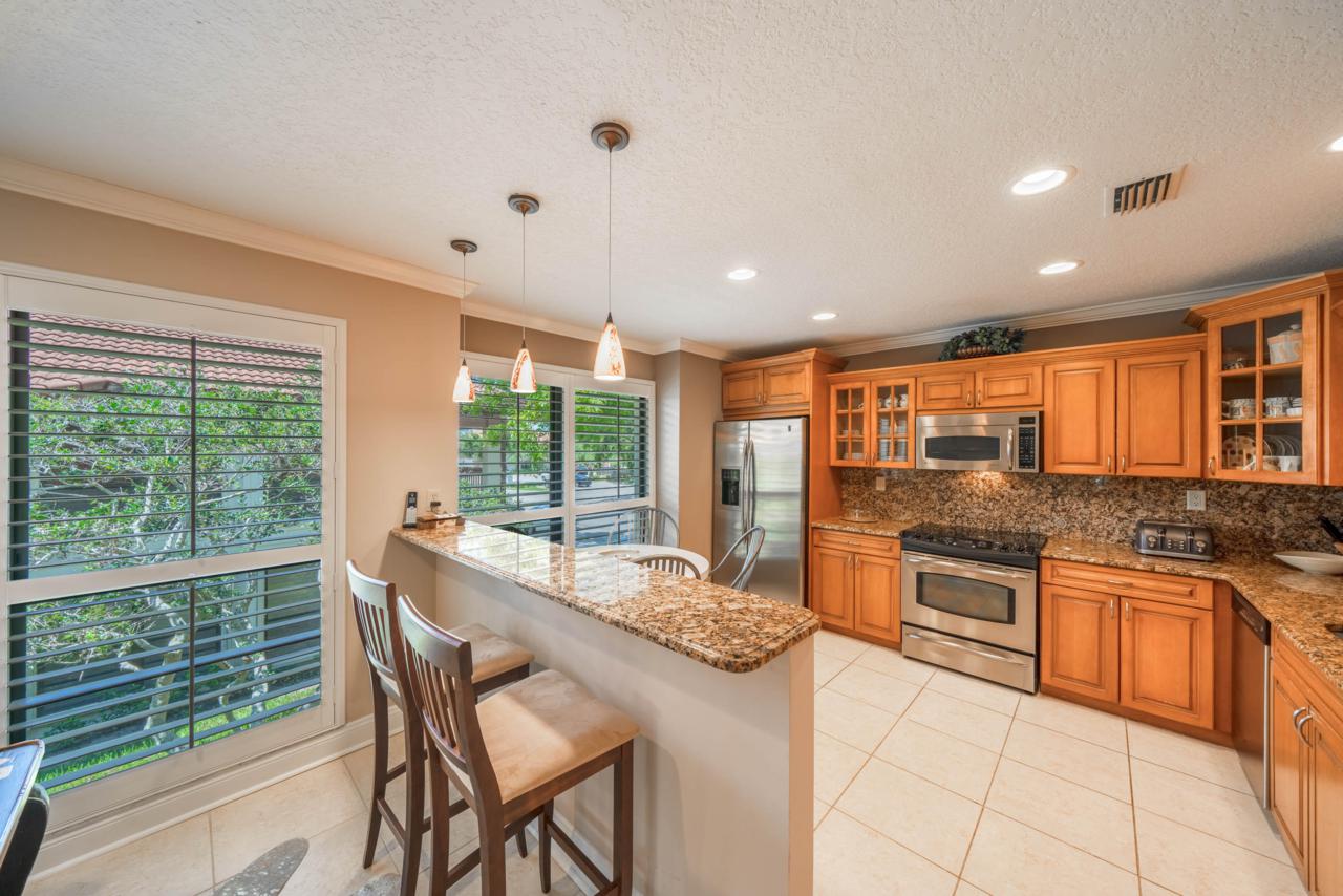 489 Brackenwood Lane - Photo 1