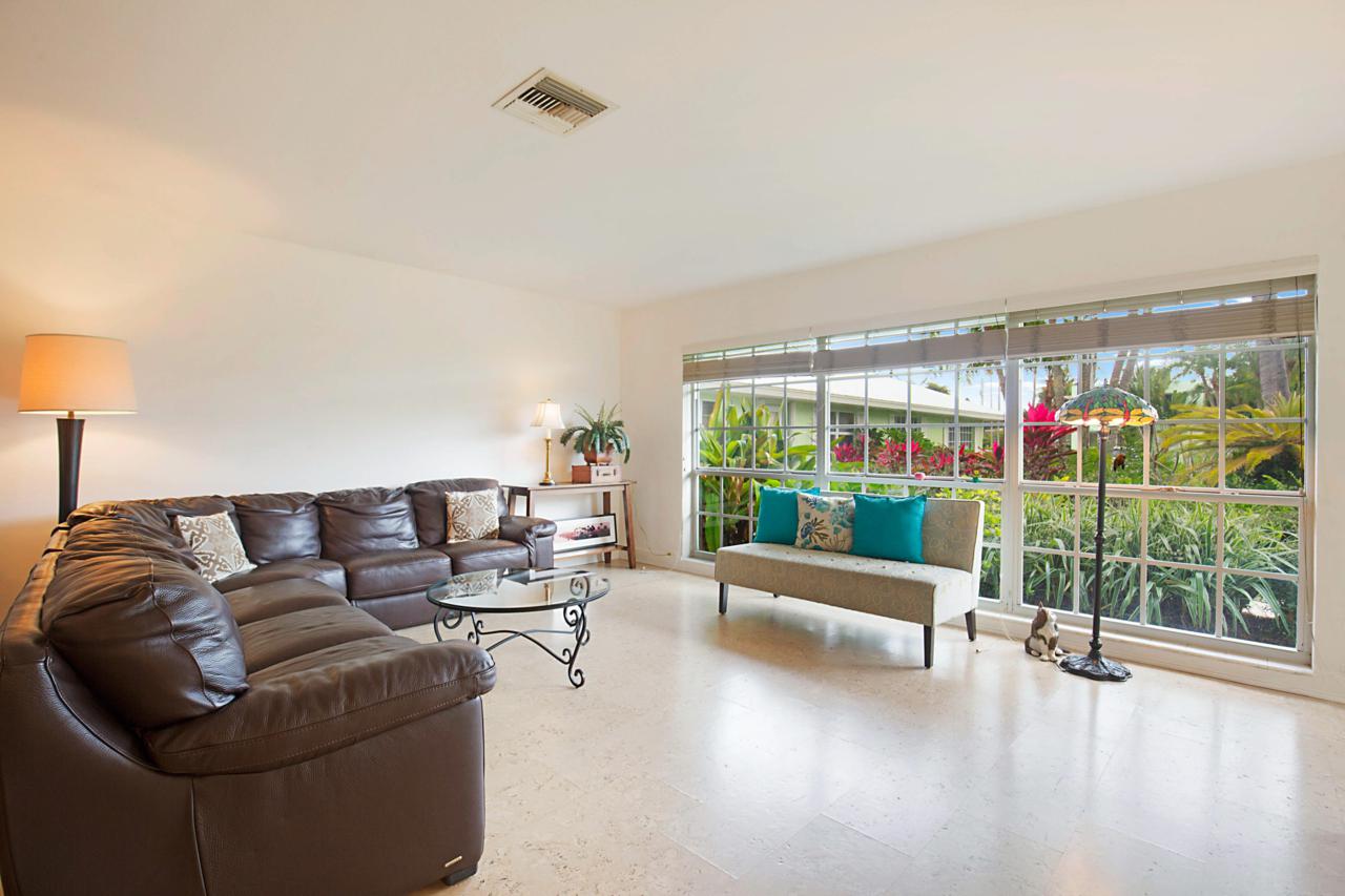 406 Venetian Drive - Photo 1