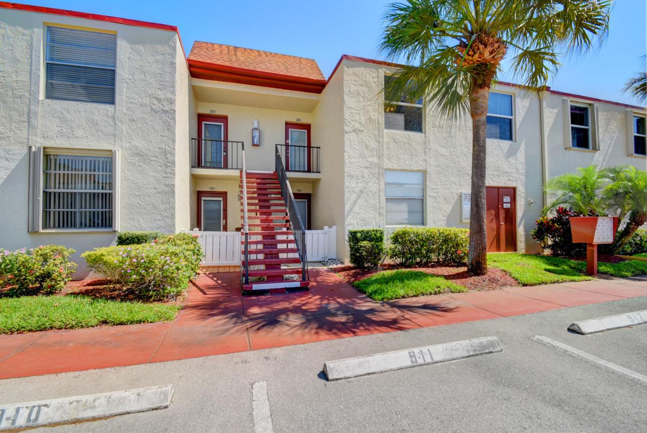 9 Willowbrook Lane - Photo 1