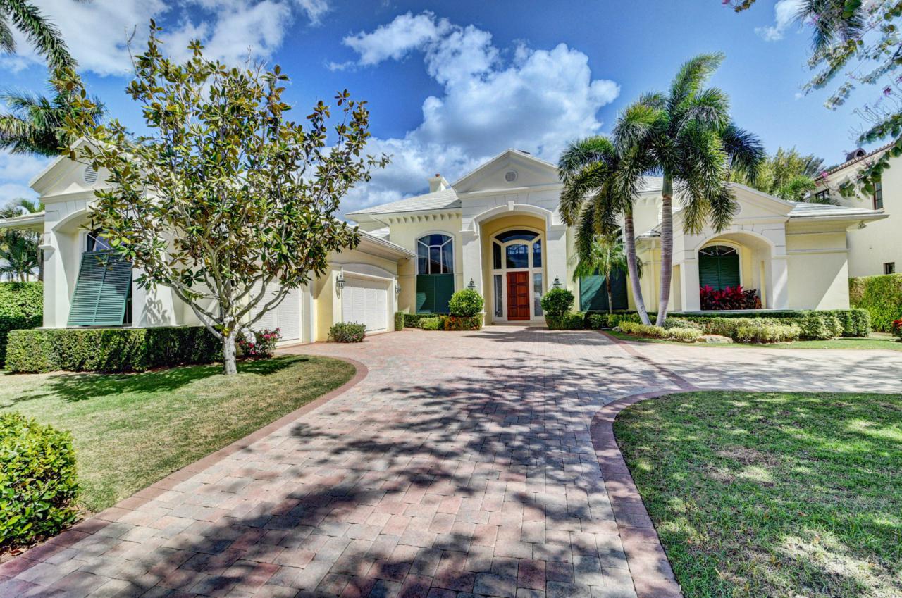219 Palm Trail - Photo 1