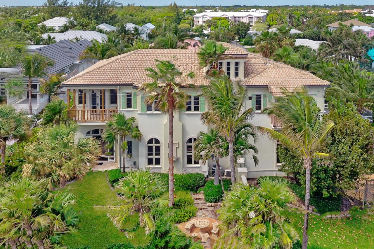 710 Ocean Boulevard - Photo 1