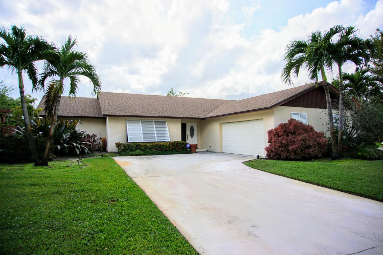 17665 Oakwood Avenue - Photo 1