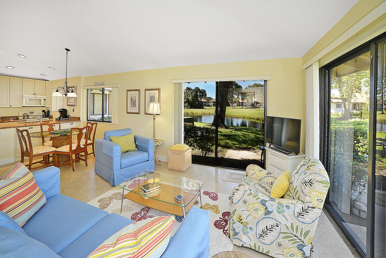 614 Club Drive - Photo 1