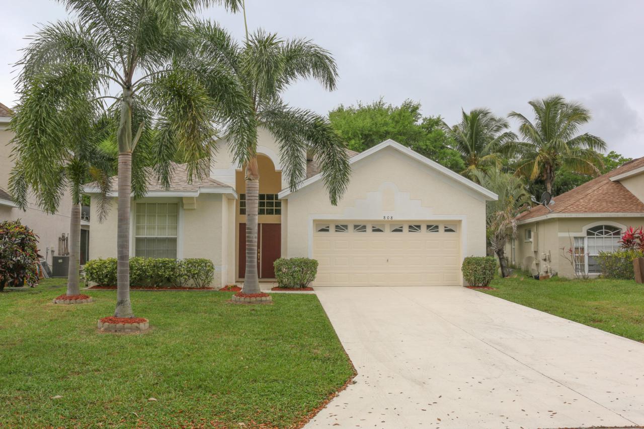 808 Waterlily Place - Photo 1