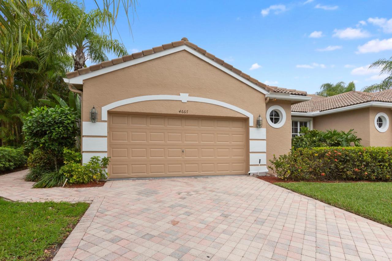 4667 Carlton Golf Drive - Photo 1