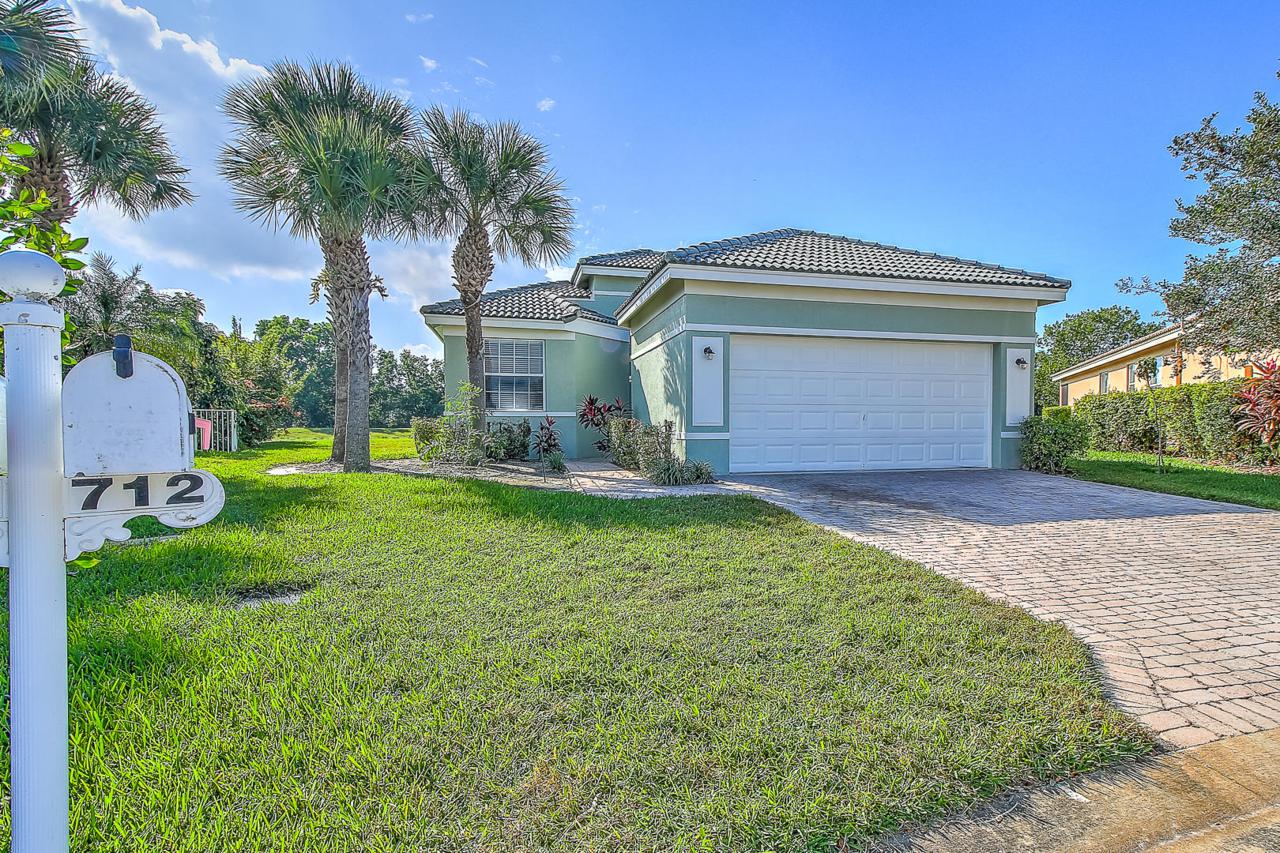 712 Stanford Lane - Photo 1