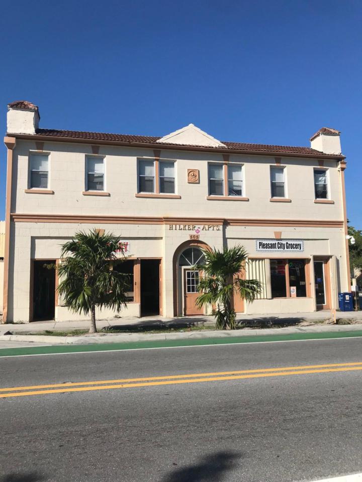 505 15th Street - Photo 1