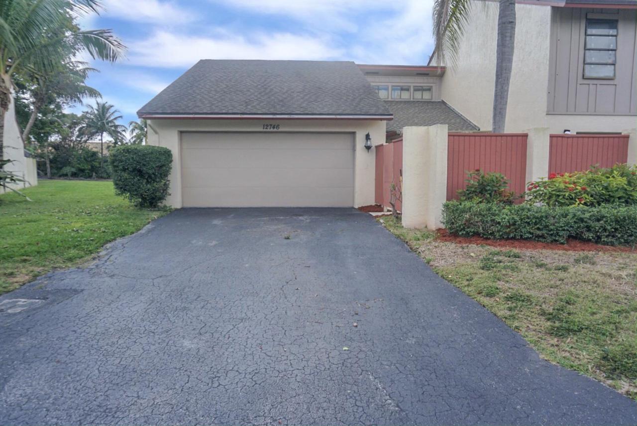 12746 Spinnaker Lane - Photo 1
