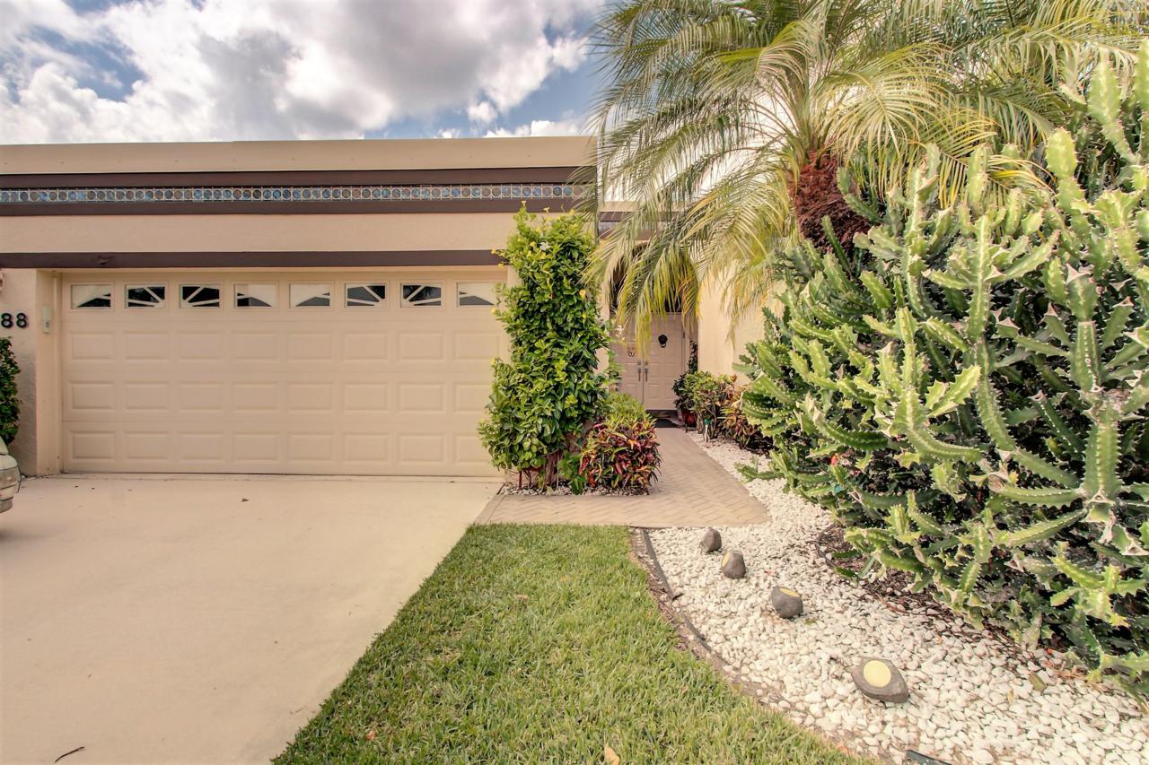 6788 Palermo Way - Photo 1