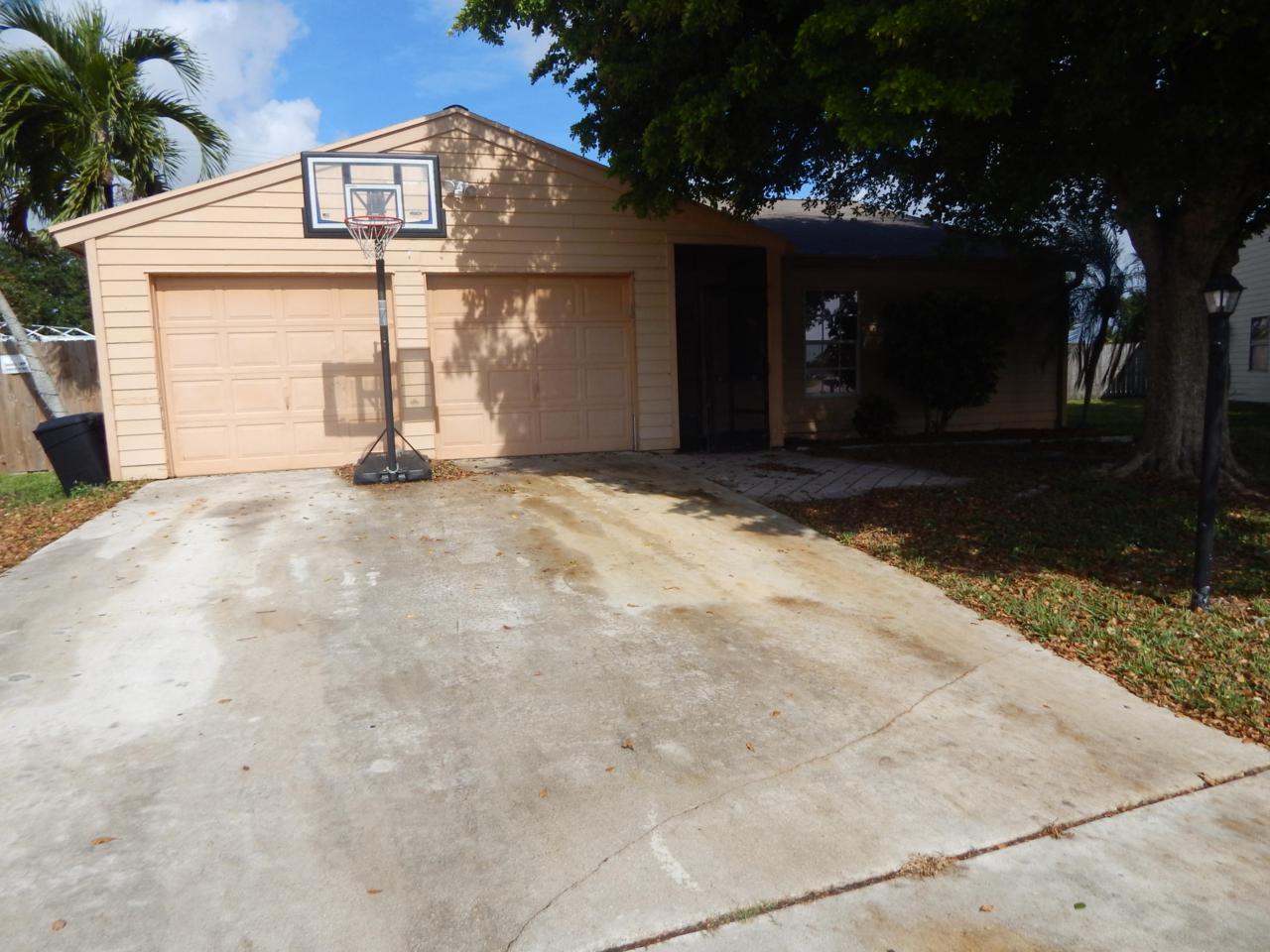 5290 Canal Circle - Photo 1