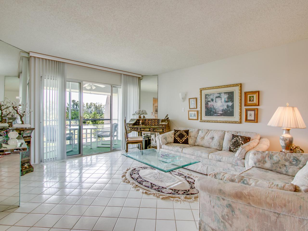 3959 Via Poinciana - Photo 1