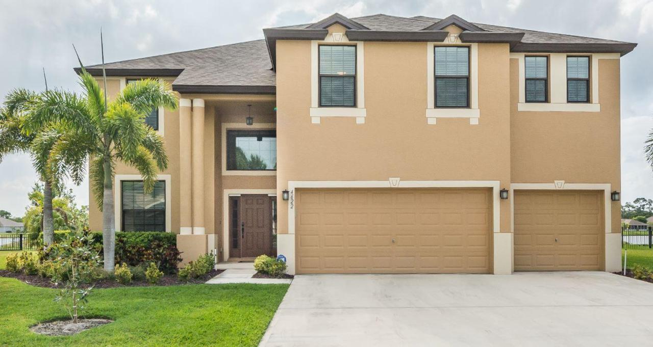 4622 Ashley Lake Circle - Photo 1