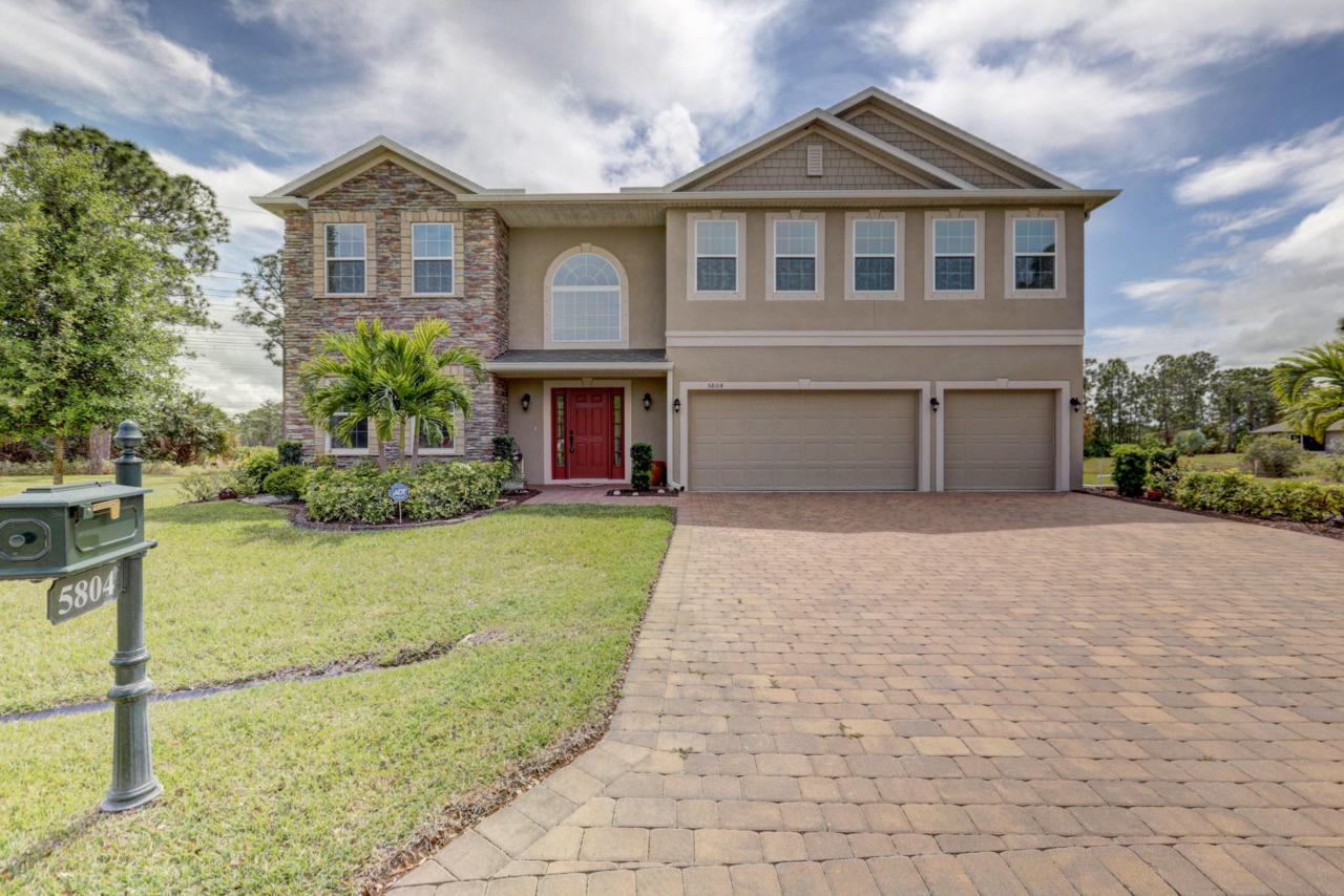 5804 Tree House Court - Photo 1