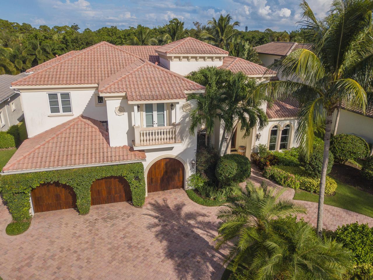 653 Hermitage Circle - Photo 1
