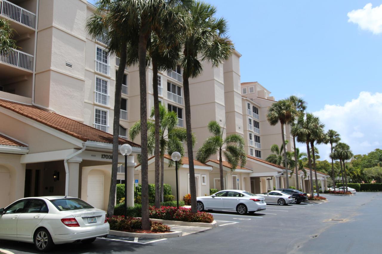 17031 Boca Club Boulevard - Photo 1