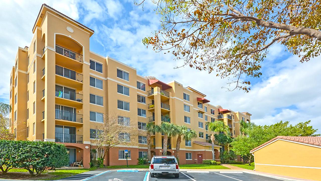 1000 Scotia Drive - Photo 1