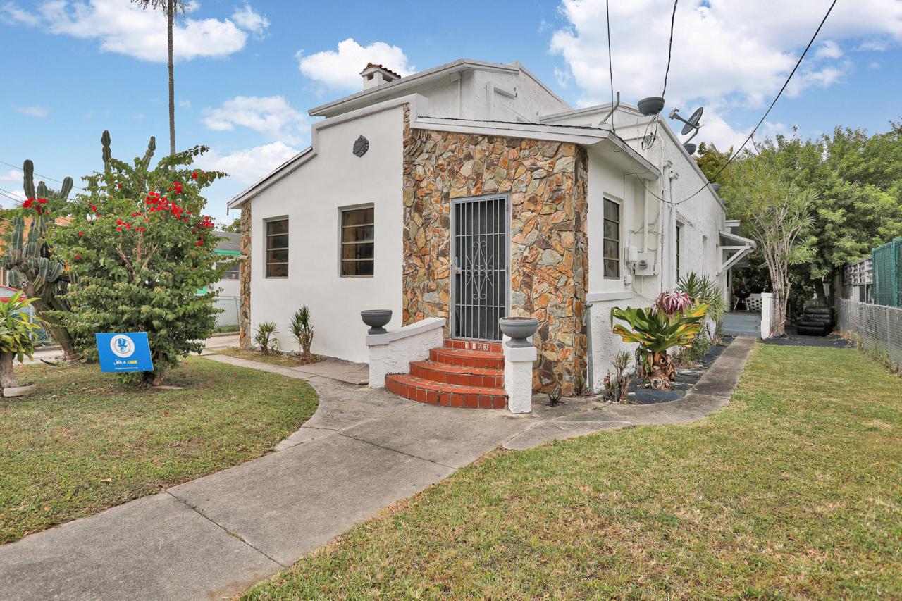 1053 30th Street - Photo 1