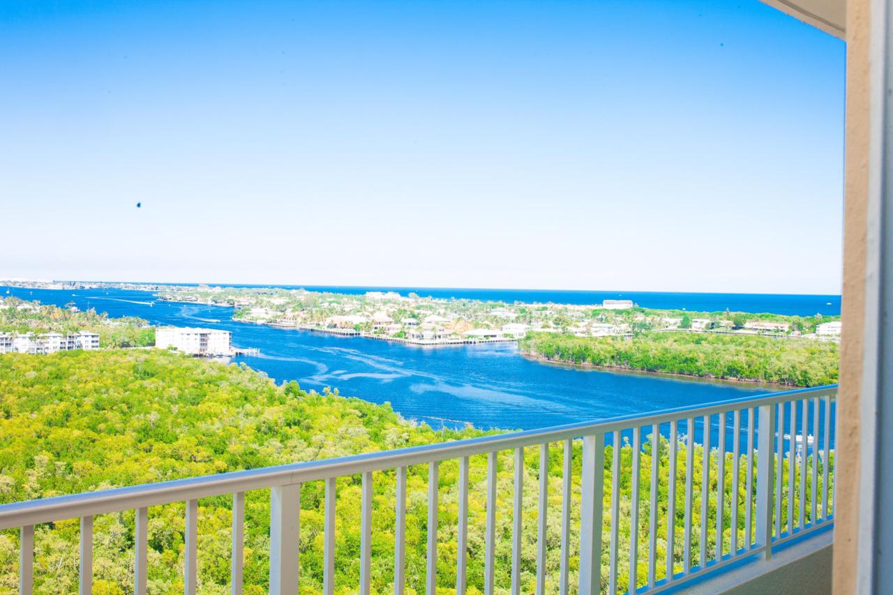 700 Boynton Beach Boulevard - Photo 1