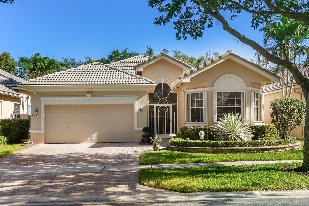 7119 Vesuvio Place - Photo 1