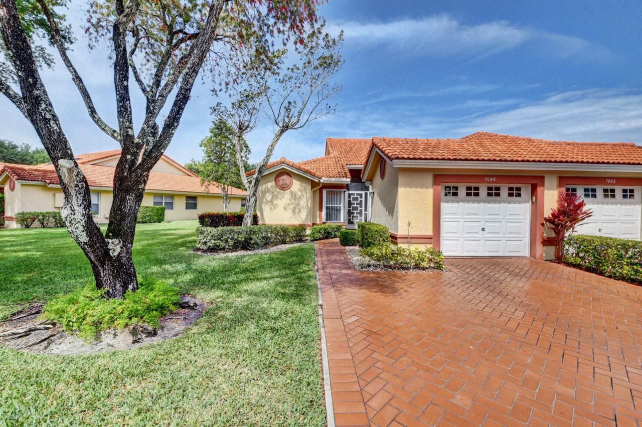 7044 Summer Tree Drive - Photo 1