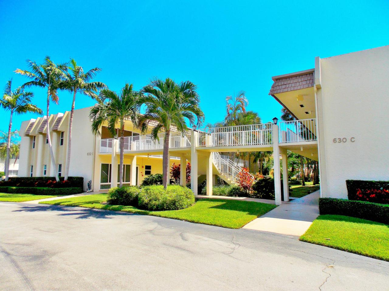 632 Snug Harbor Drive - Photo 1
