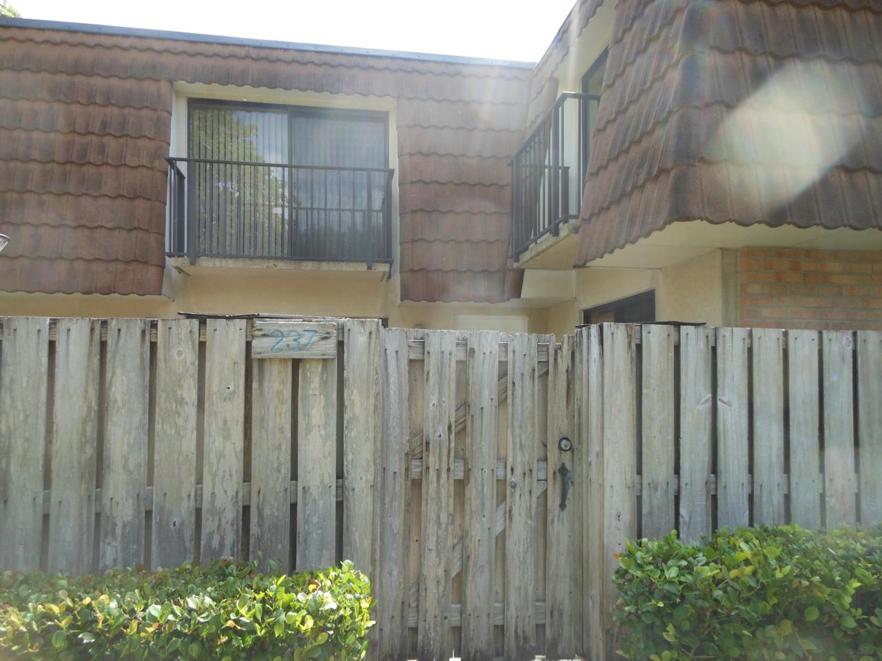 237 Charter Way - Photo 1