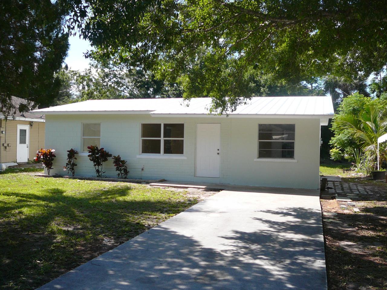 1813 Edgevale Road - Photo 1