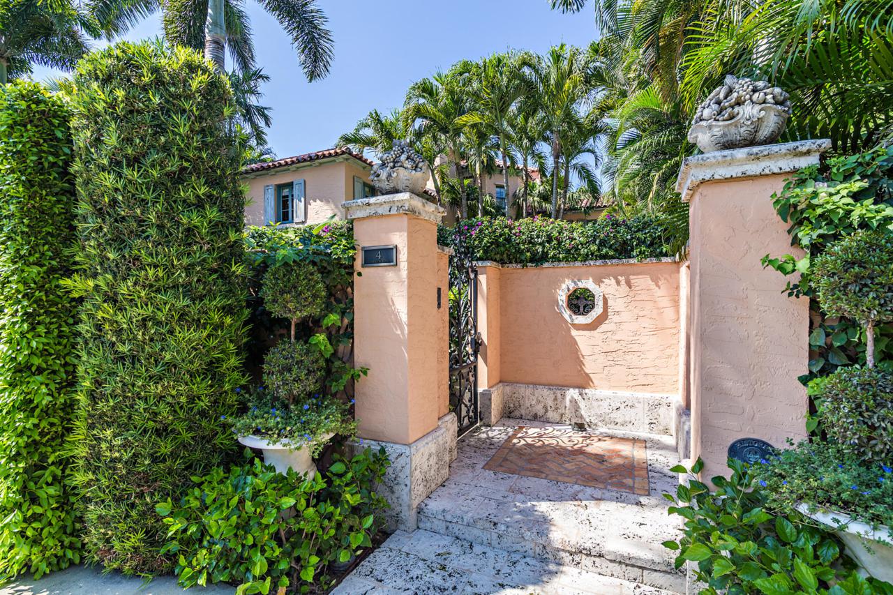 4 Golfview Road - Photo 1