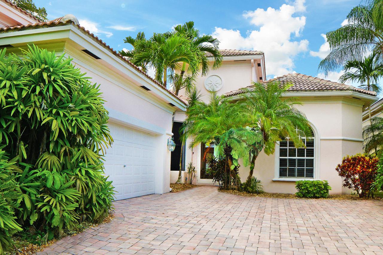 7051 Mallorca Crescent - Photo 1