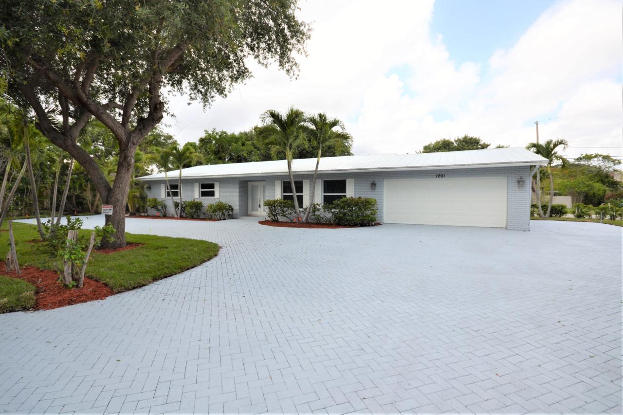 1201 5th Avenue - Photo 1