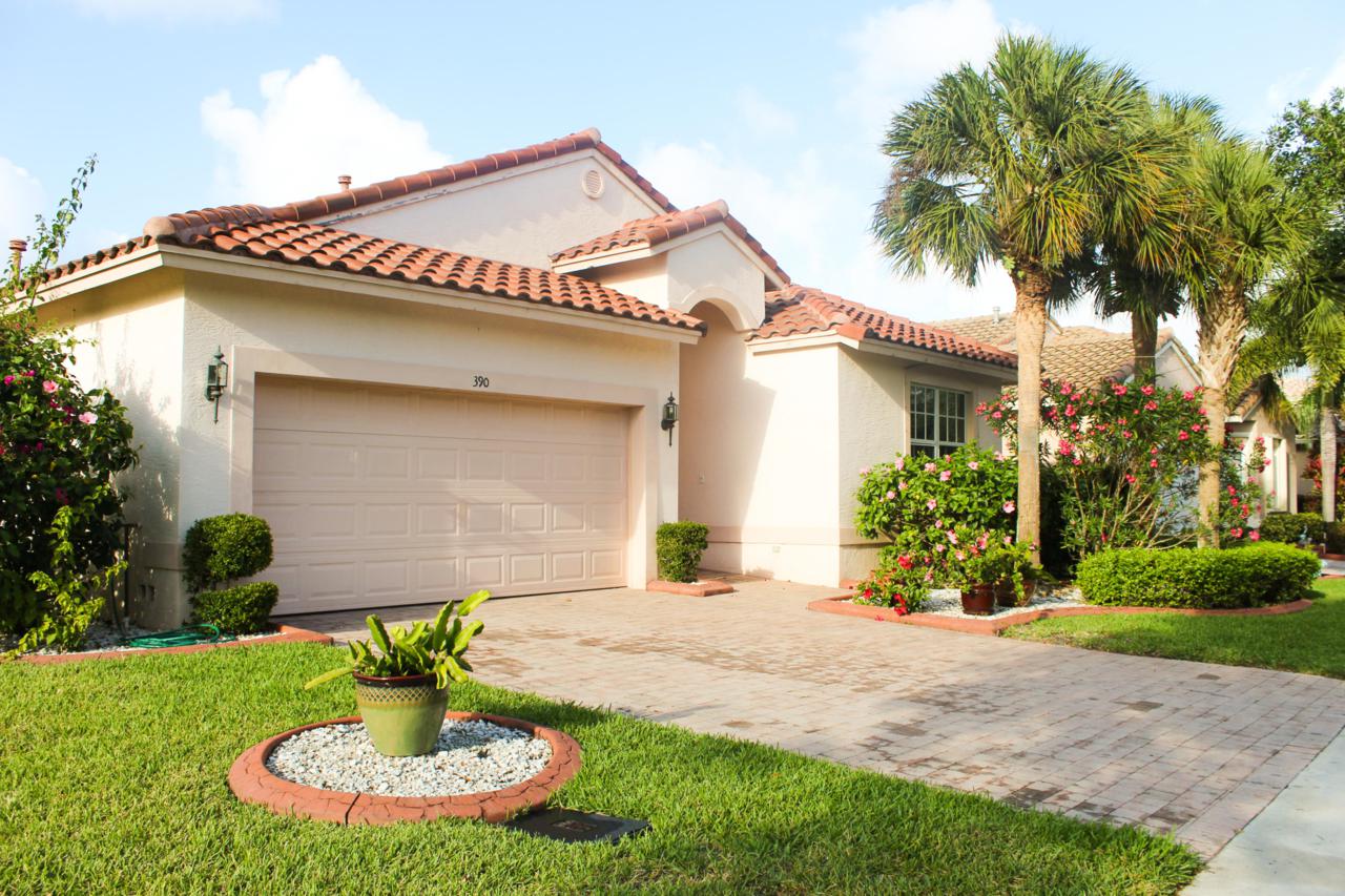 390 Sunview Way - Photo 1