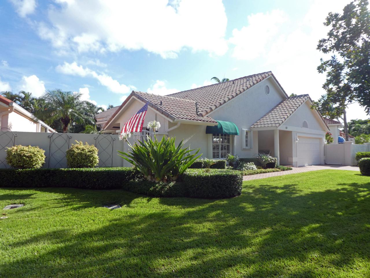 317 Pelican Way - Photo 1