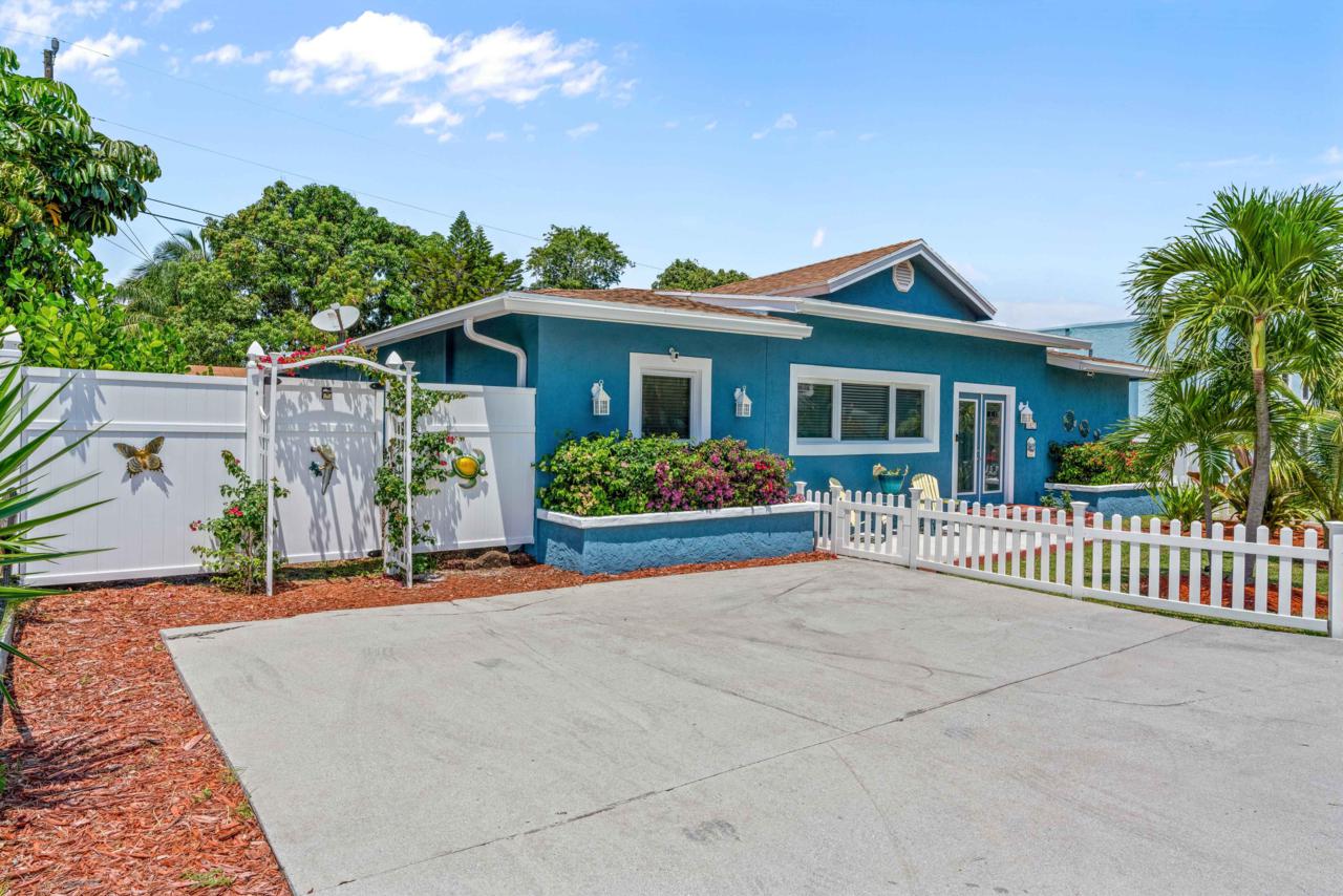 1827 Len Drive - Photo 1
