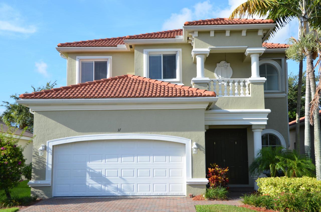 37 Country Lake Circle - Photo 1