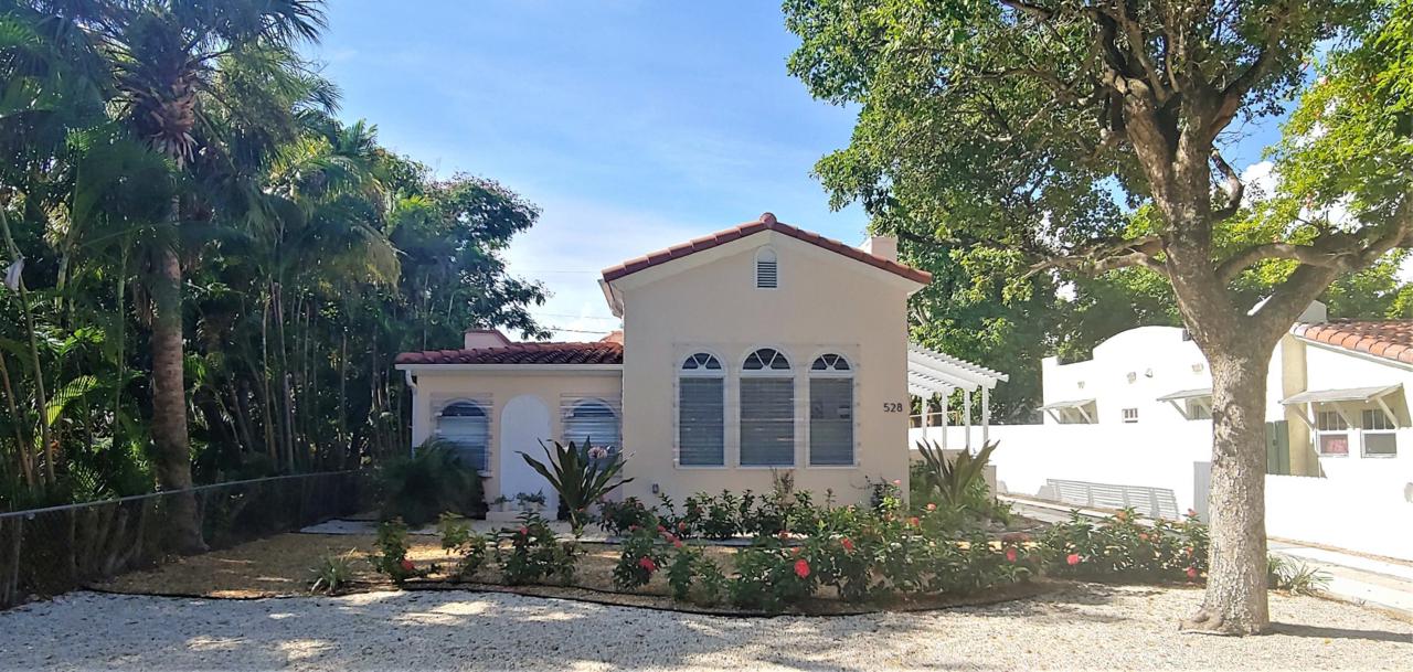 528 34th Street - Photo 1