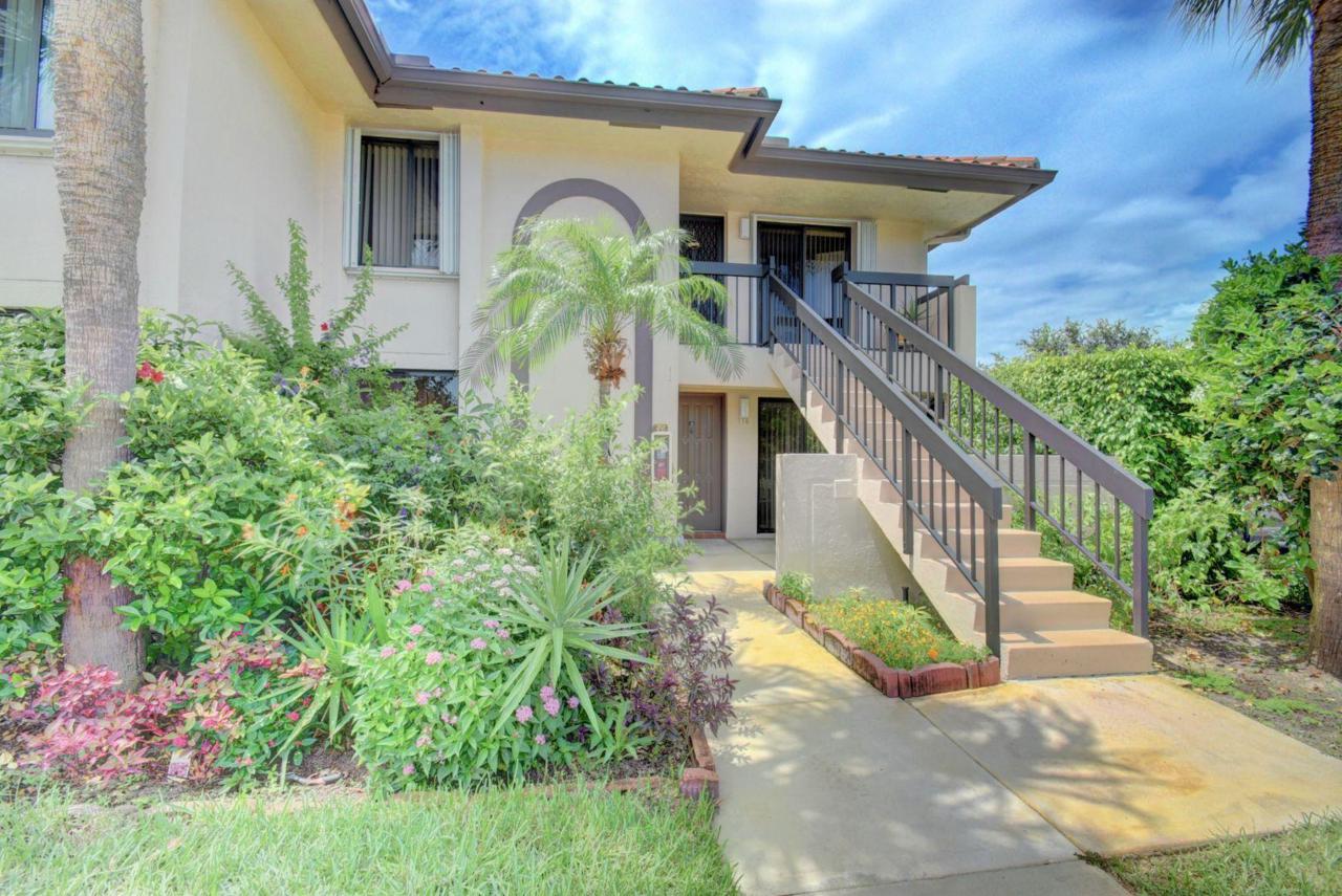 351 Club Circle - Photo 1
