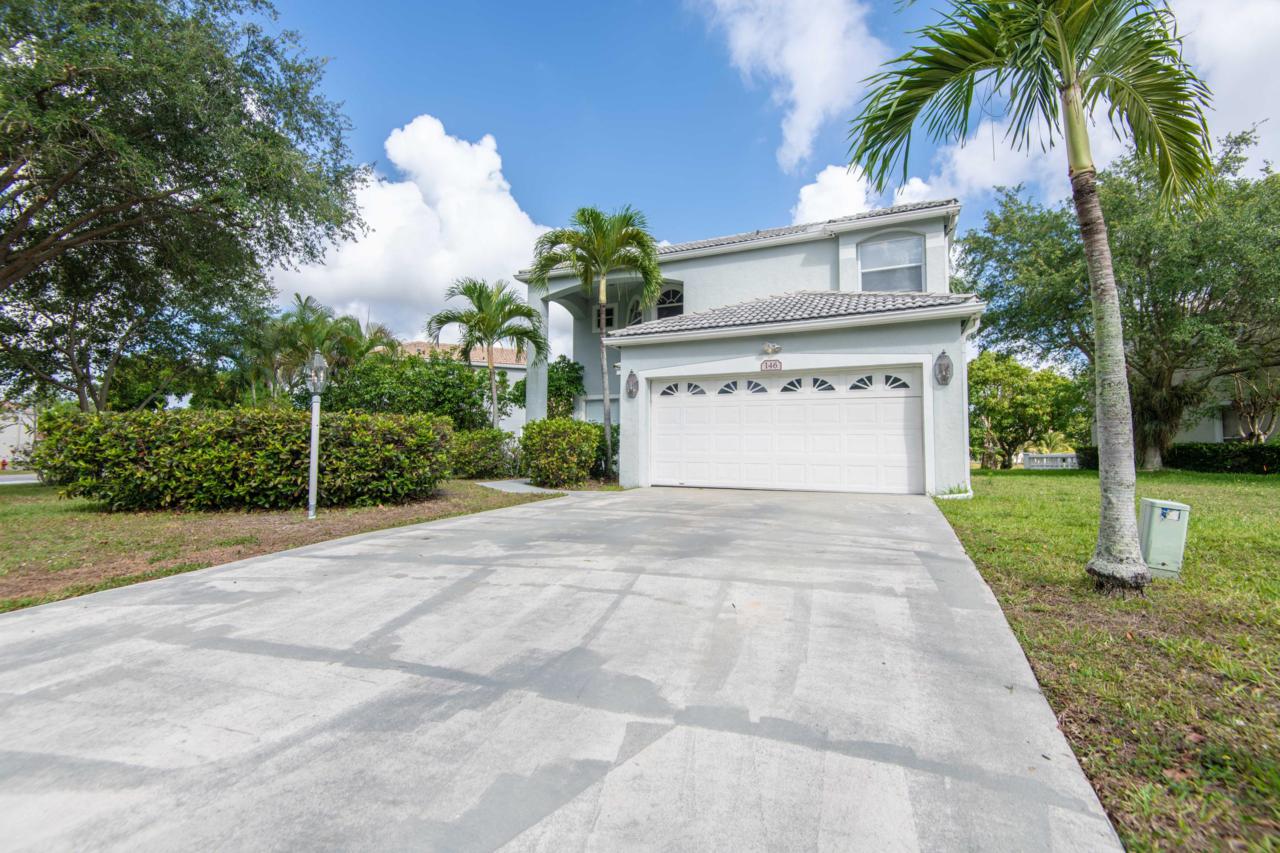 146 Woodlake Circle - Photo 1