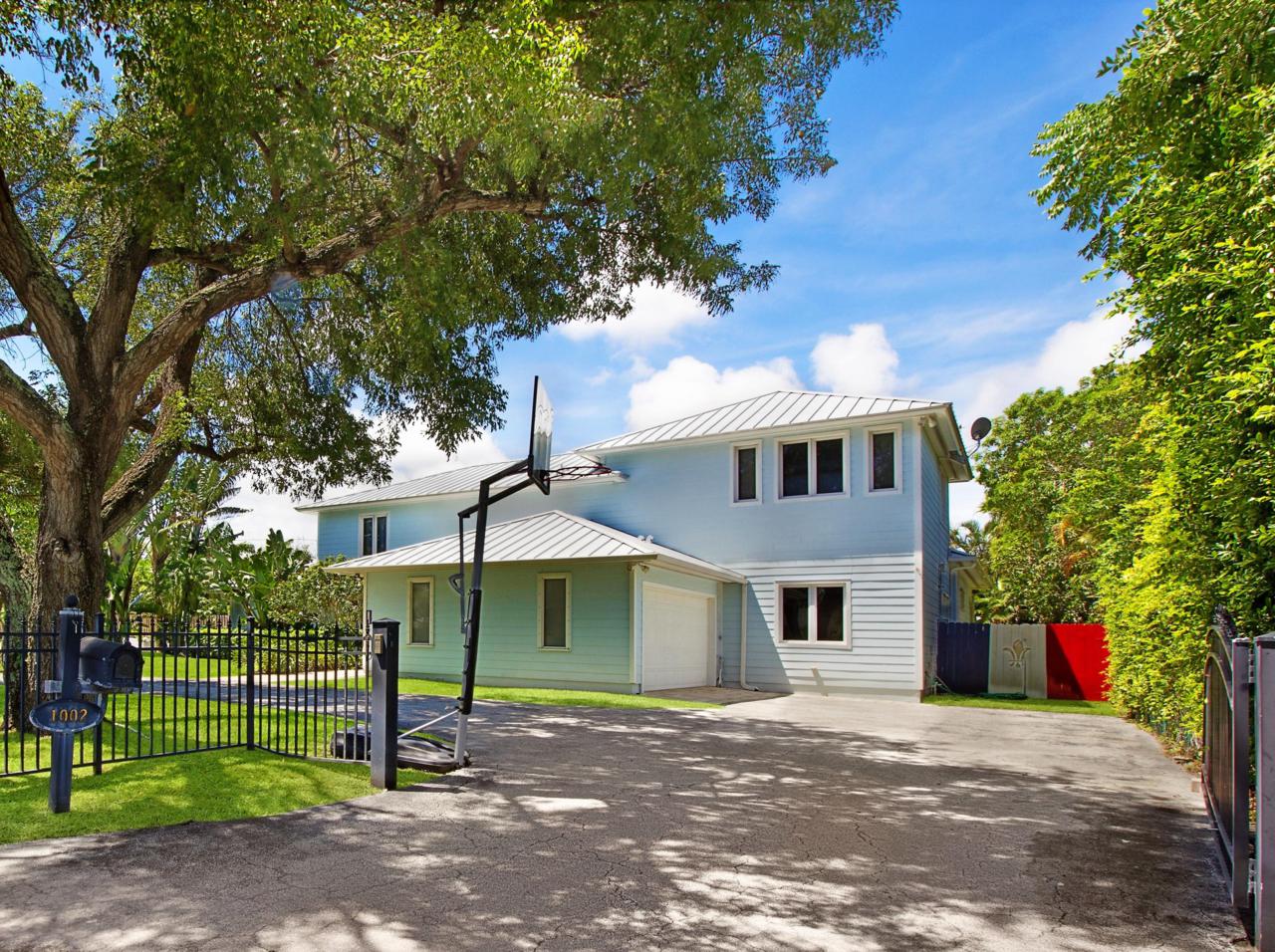 1002 5th Avenue - Photo 1