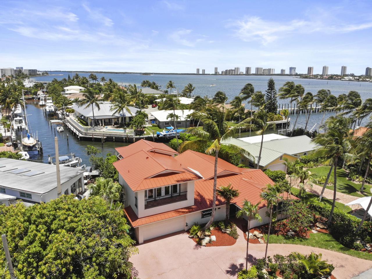 130 Riviera Drive - Photo 1