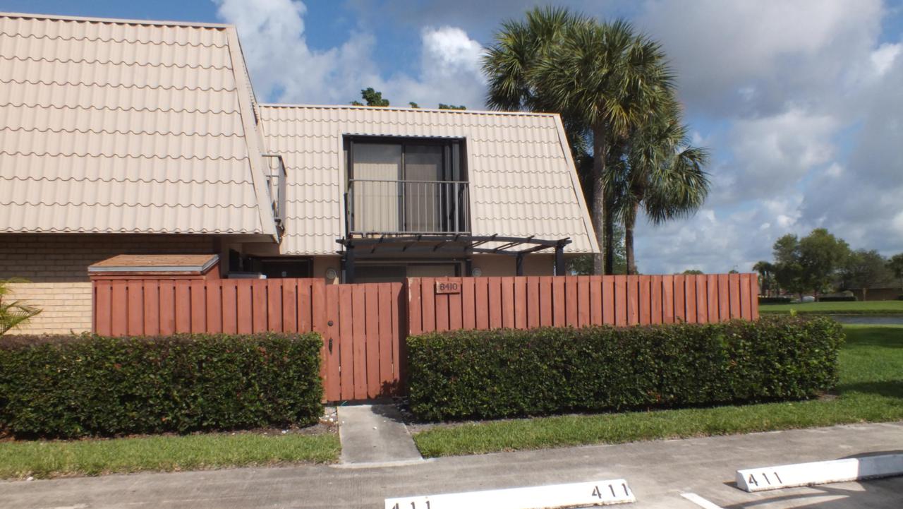 6410 64th Way - Photo 1